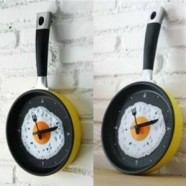 Hang-and-Put-Your-Funny-Omelette-Clock-called-Frying-Fry-Pan-Egg-Omelet-600x600-300x300